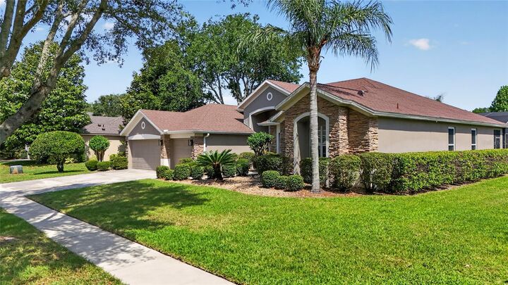 Property Photo:  10354 Oakview Pointe Terrace  FL 34734 