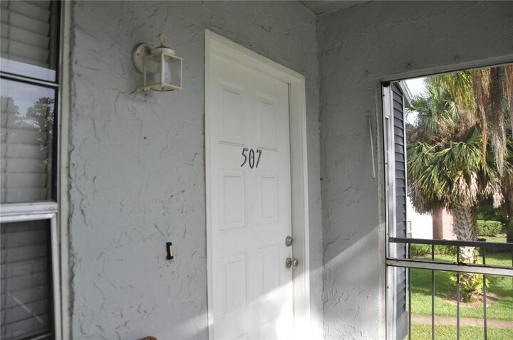 Property Photo:  507 Northlake Drive 507  FL 32773 
