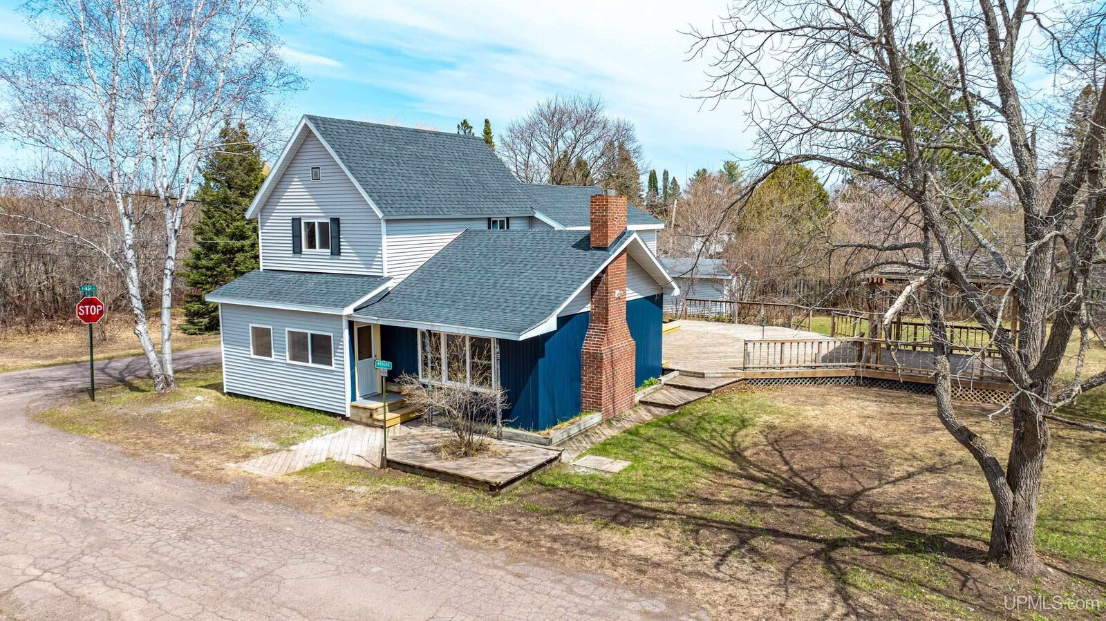 Property Photo:  49908 West Street  MI 49930 