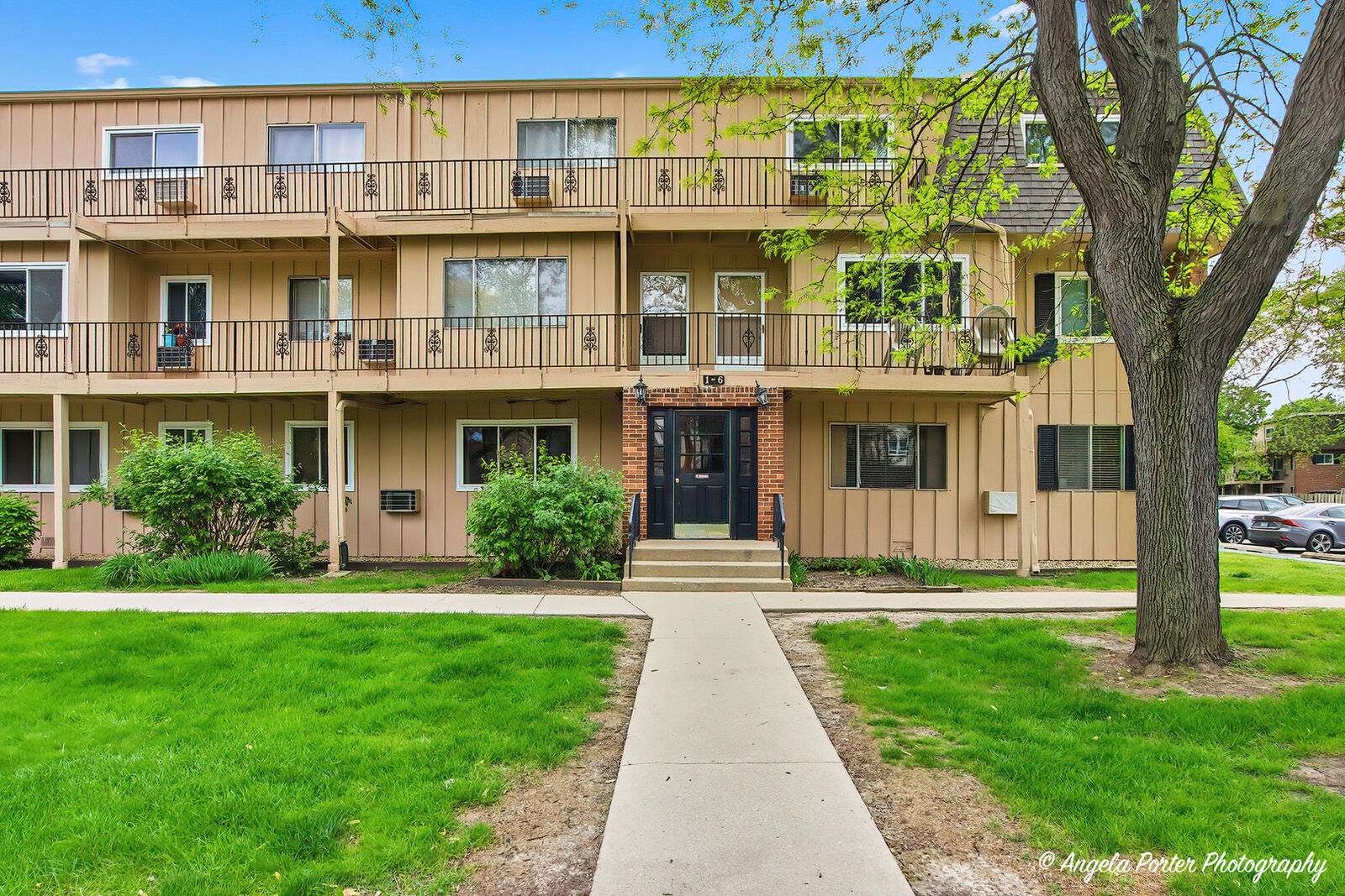 Property Photo:  2504 Algonquin Road 3  IL 60008 