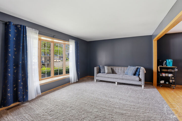 Property Photo:  1168 Meadow Path  IL 60950 