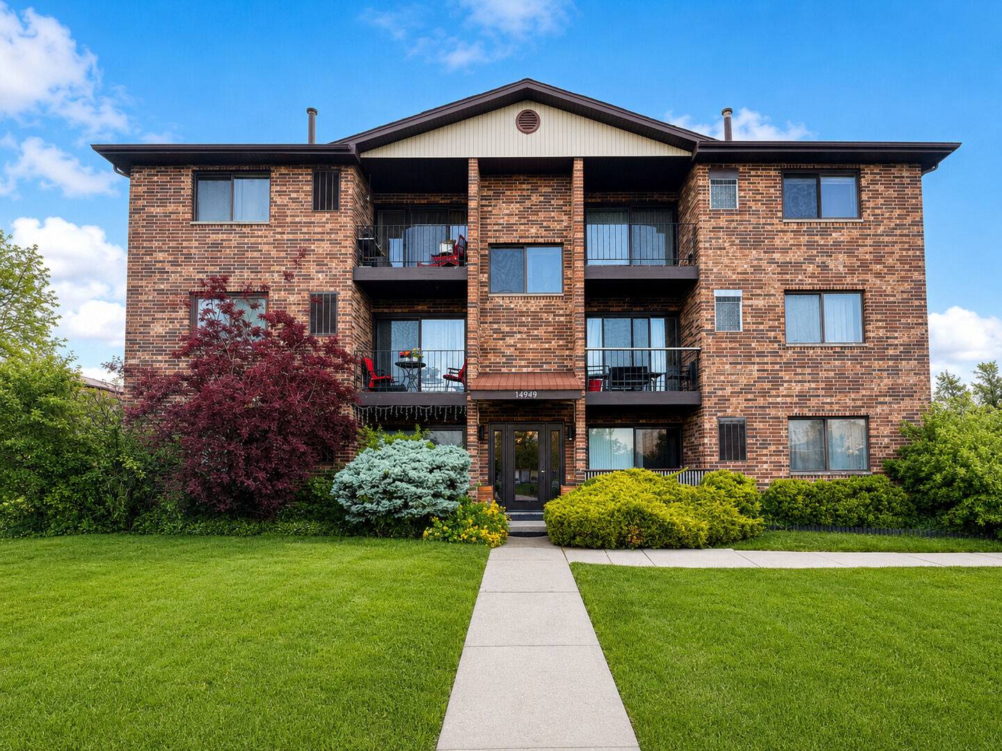 Property Photo:  14949 Lakeview Drive 102  IL 60462 
