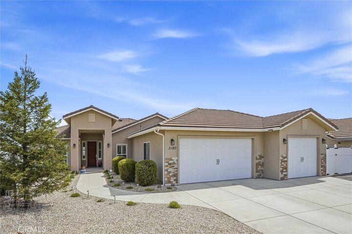 Property Photo:  3180 Lakeside Village  CA 93446 