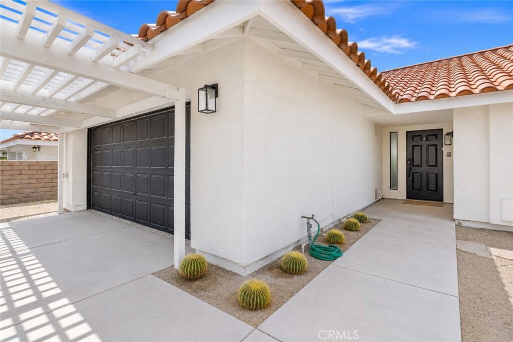 Property Photo: 1489 E Francis Drive CA 92262