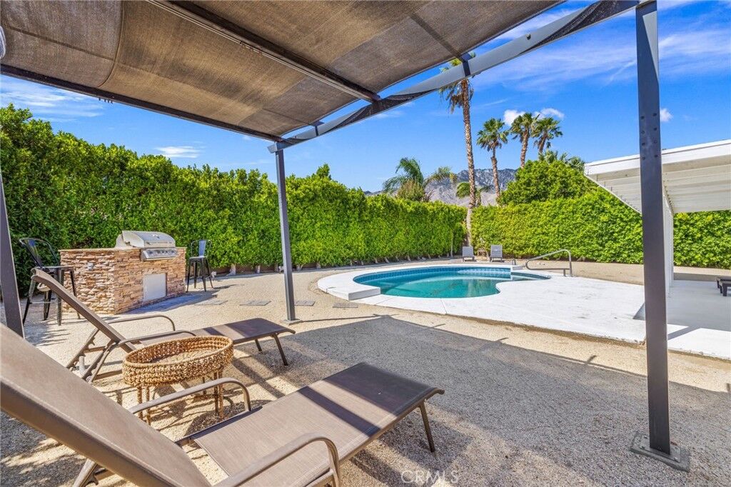 Property Photo:  1489 E Francis Drive  CA 92262 