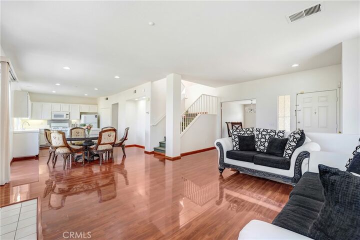 Property Photo:  12328 Edgecliff Avenue  CA 91342 