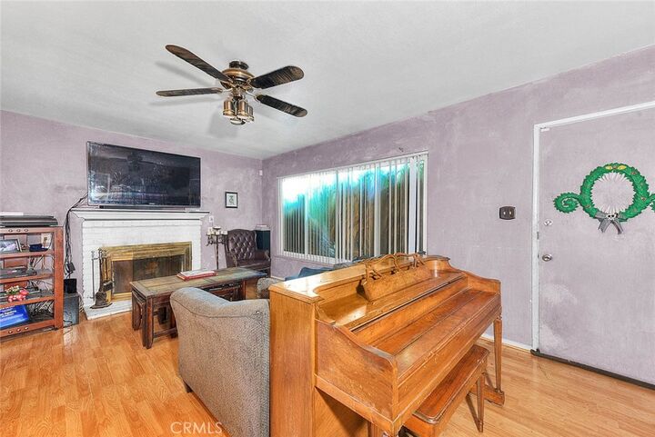 Property Photo:  909 W Flora  CA 91762 