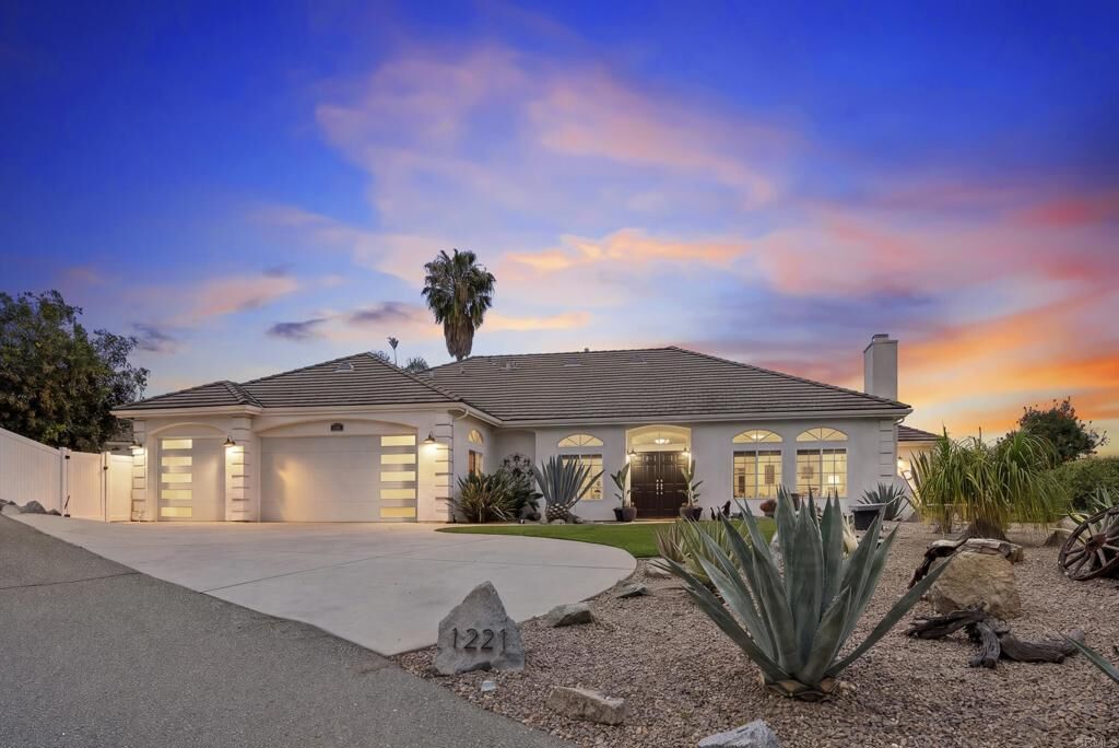 Property Photo: 1221 Vista Grande Road CA 92019