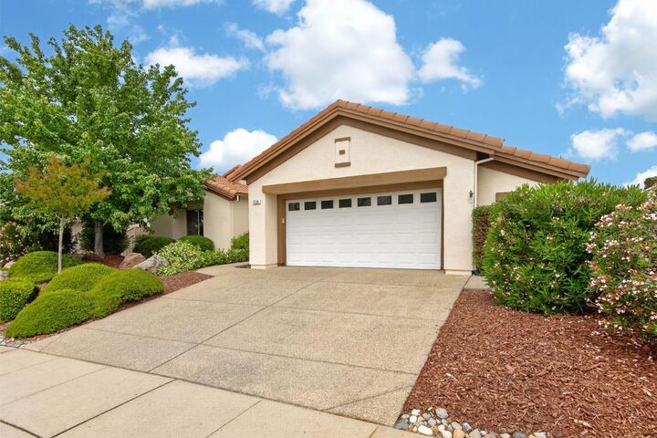 Property Photo:  836 Magnolia Lane  CA 95648 