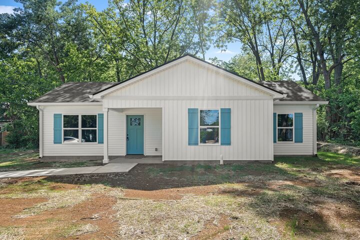Property Photo: 318 Chestnut Alley TN 37388
