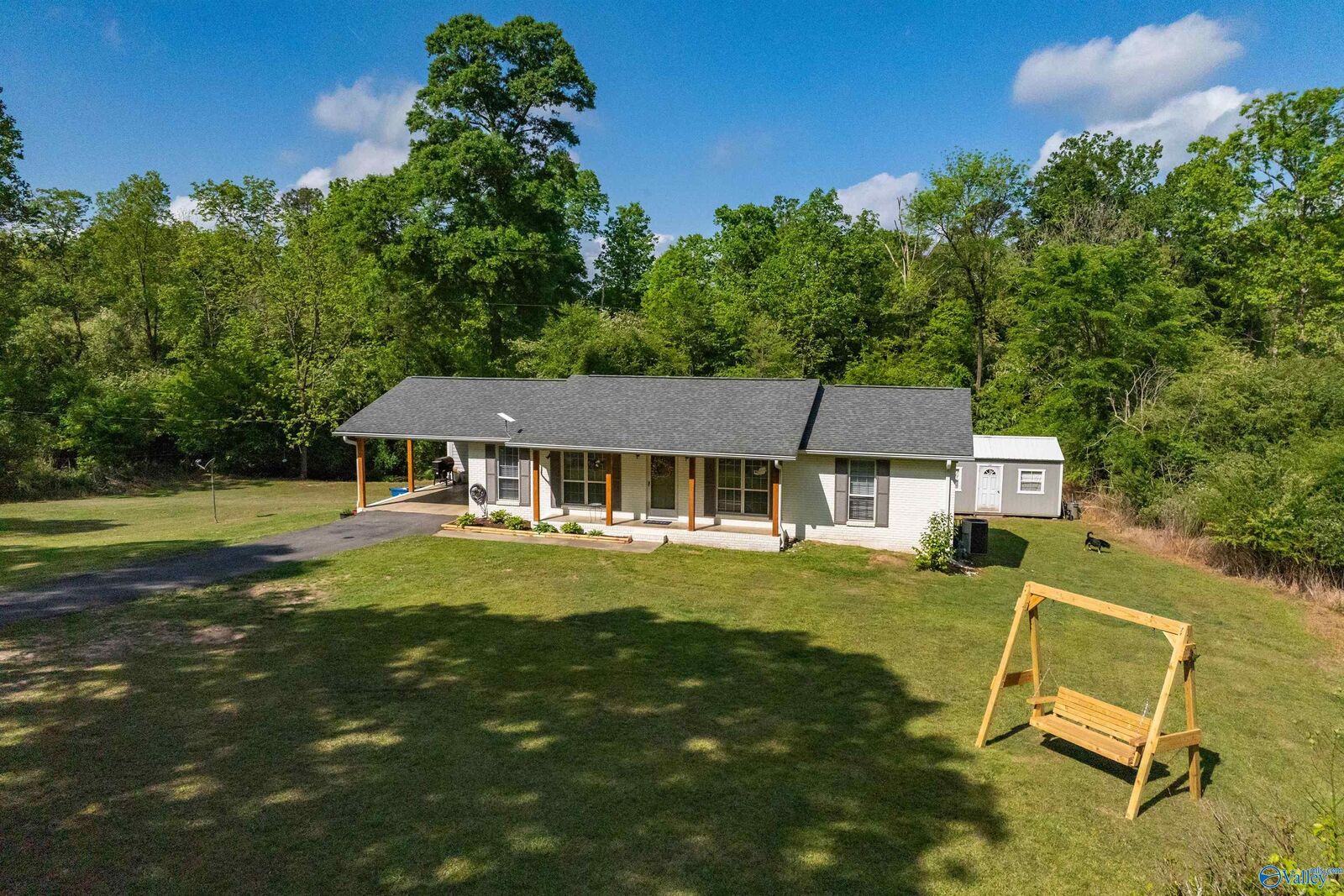 Property Photo:  280 Larue Circle  AL 35031 