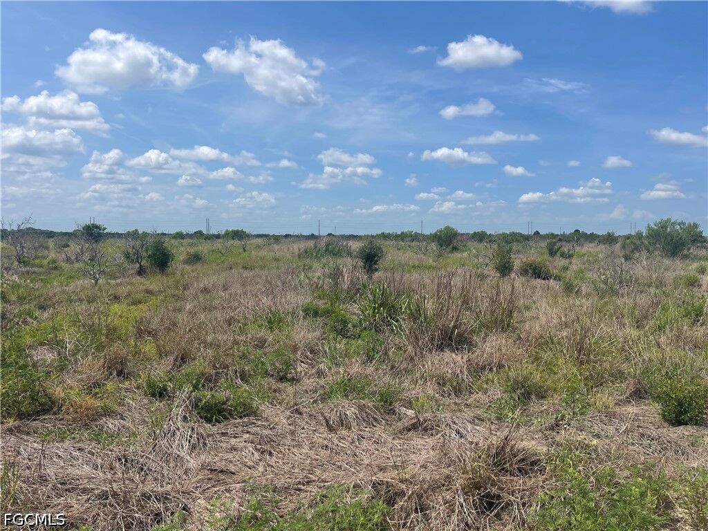 Property Photo:  Sears (6th Rd) Road  FL 33935 