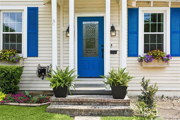 Property Photo: 922 Hidalgo Street LA 70124