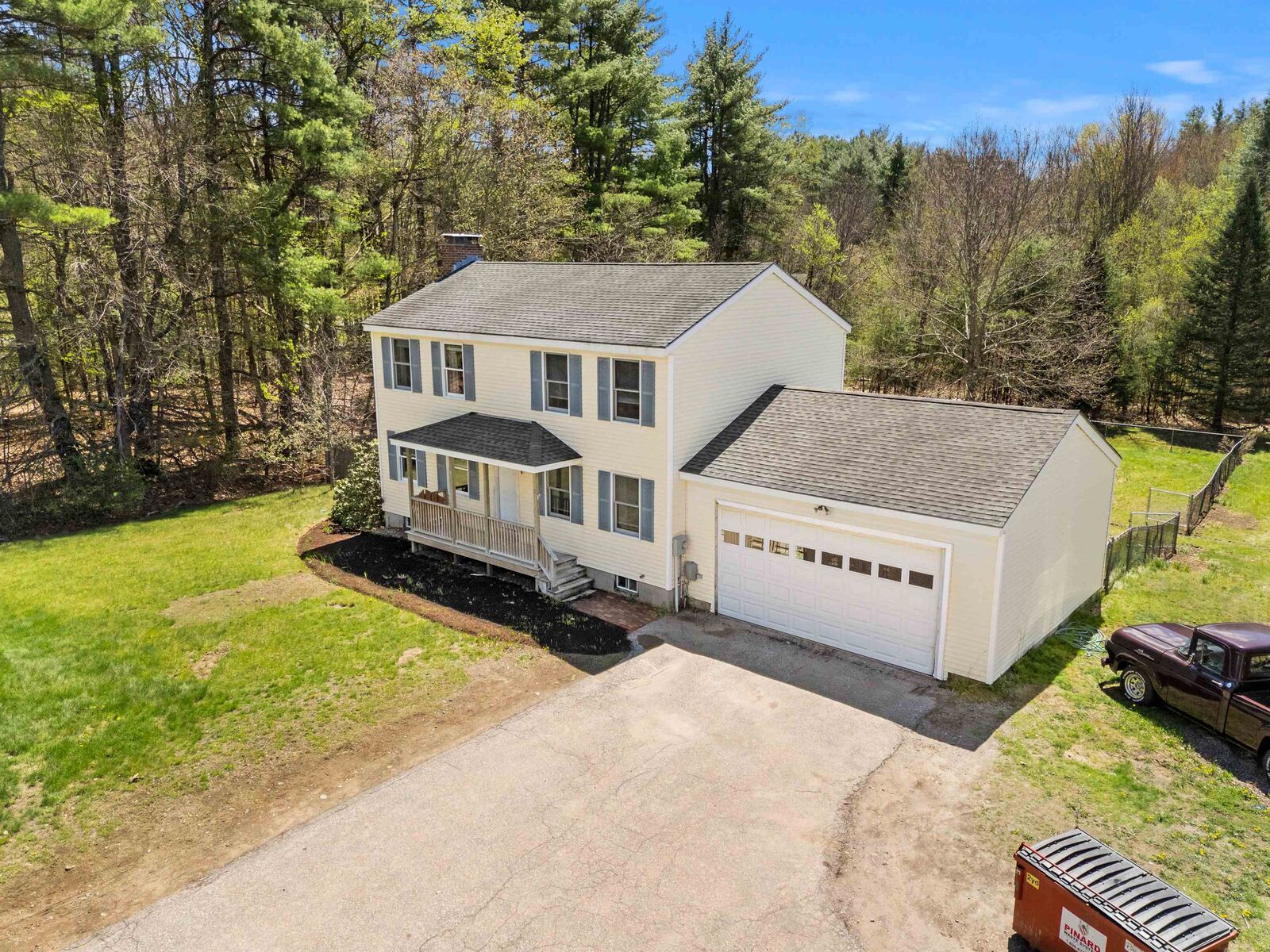 Property Photo:  11 Jennifer Lane  NH 03281 