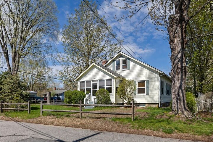 Property Photo:  4 Fairview Street  NH 03431 