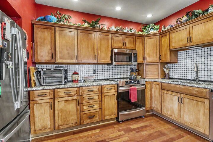 Property Photo:  1010 5th Street N  ND 58102 