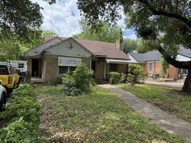 Property Photo:  711 S Montclair Avenue  TX 75208 