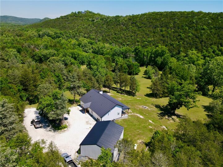 Property Photo:  865 County Road 212  AR 72631 