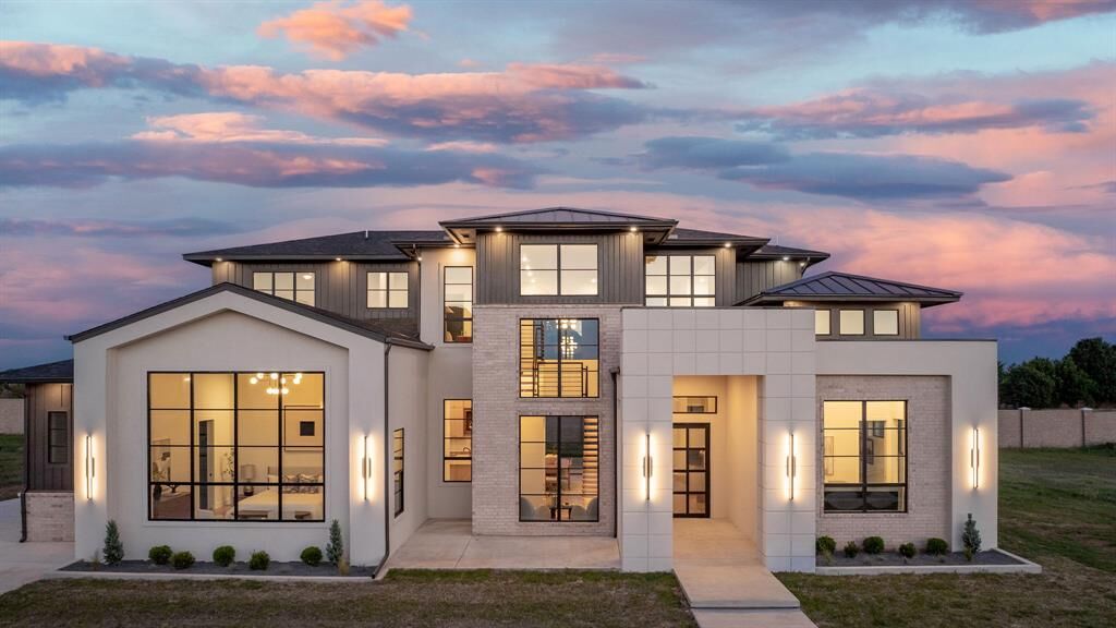 Property Photo: 2600 Majestic Way OK 73099