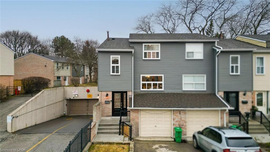 Property Photo:  1050 Shawnmarr Road 145  ON L5H 3V1 