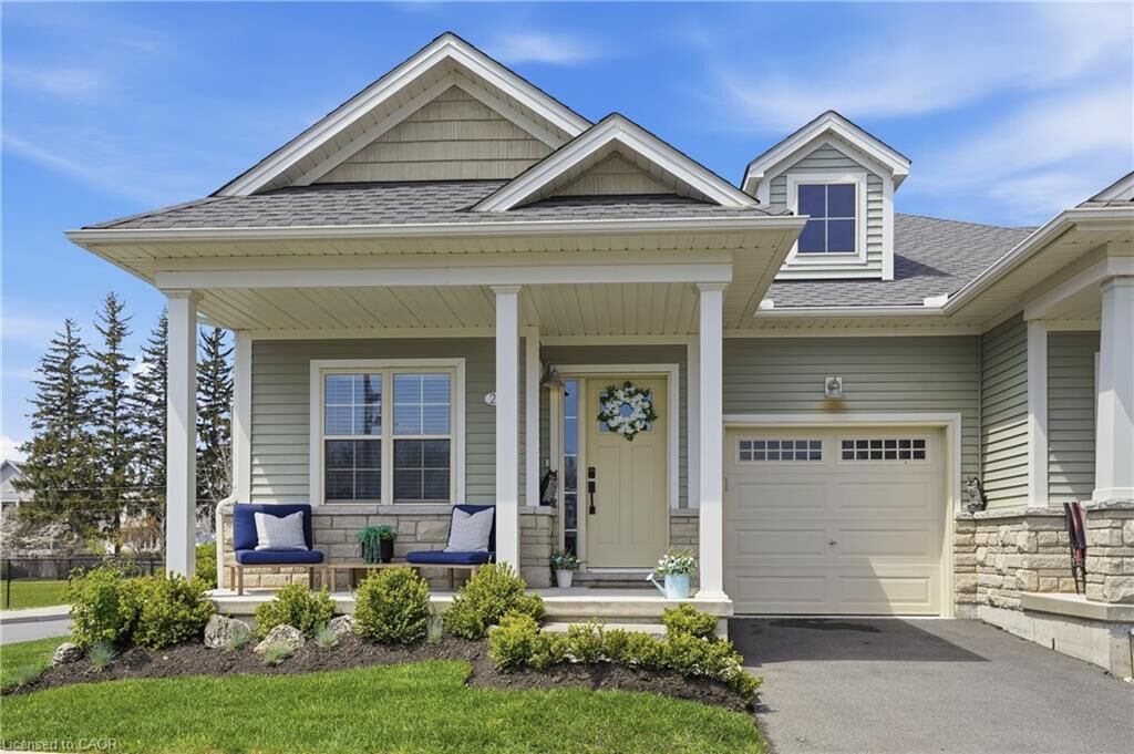 Property Photo:  22 South Coast Circle  ON L0S 1B0 