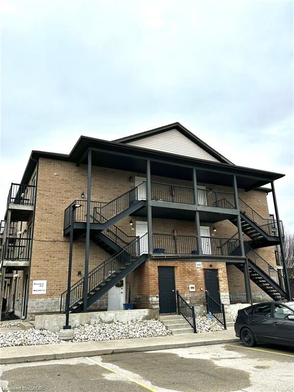 Property Photo:  185 Windale Crescent 3B  ON N2E 0G3 