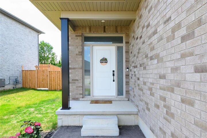 Property Photo:  58 Peachleaf Lane  ON N0E 1Y0 