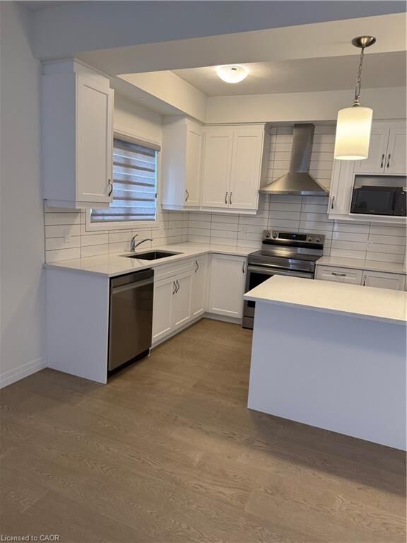 Property Photo: 75 Oj Gaffney Drive Upper Unit 1 ON N5A 0K8