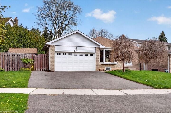 Property Photo:  2471 Malcolm Crescent  ON L7P 3Y7 