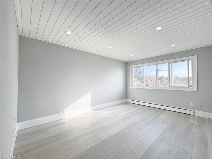 Property Photo:  281 Lorne Avenue 5  ON N2M 3Y9 