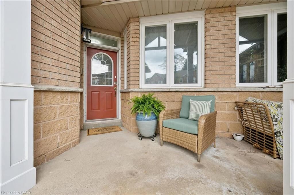 Property Photo:  833 Scollard Court 107  ON L5V 2B4 