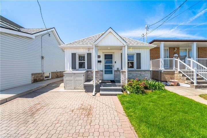 Property Photo:  71 Beland Avenue N  ON L8H 6C2 