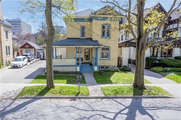 Property Photo:  25 Ahrens Street W  ON N2H 4B6 