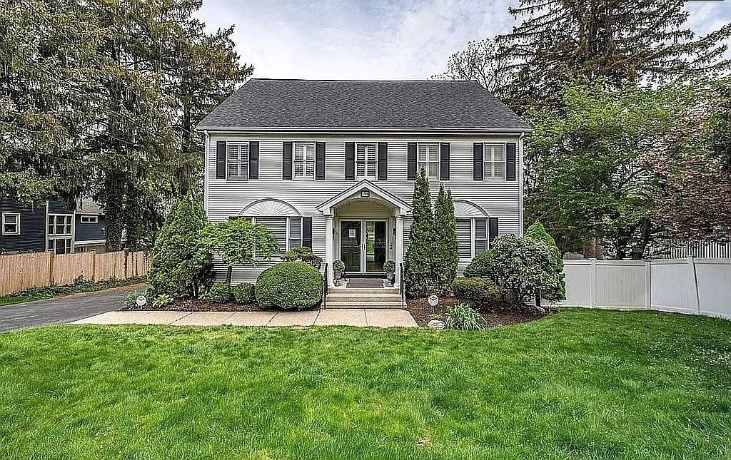 Property Photo: 396 Dedham St MA 02459