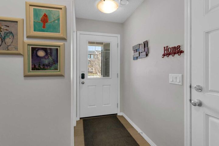 Property Photo:  188 Sundown Road  AB T4C 2M5 