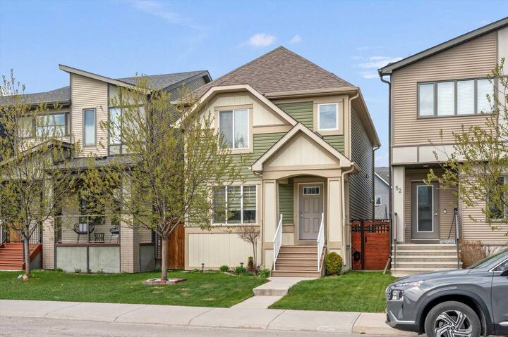 Property Photo:  48 Walgrove Green SE  AB T2X 2J1 