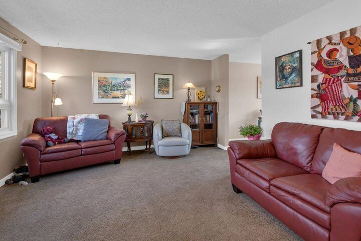 Property Photo:  16 Alcock Close  AB T1S 1H1 