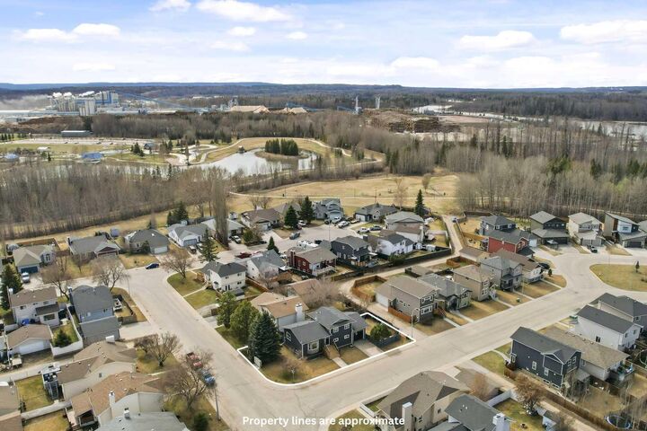 Property Photo:  2 Pritchard Drive  AB T7S 1B7 