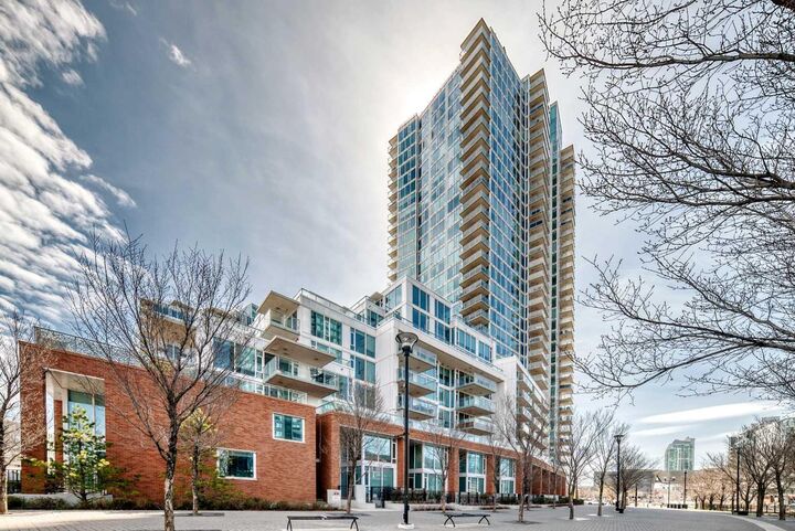 Property Photo:  510 6 Avenue SE 808  AB T2G 0H1 