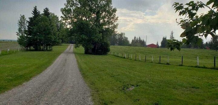 Property Photo:  34066 Range Road 45  AB T0M 1X0 