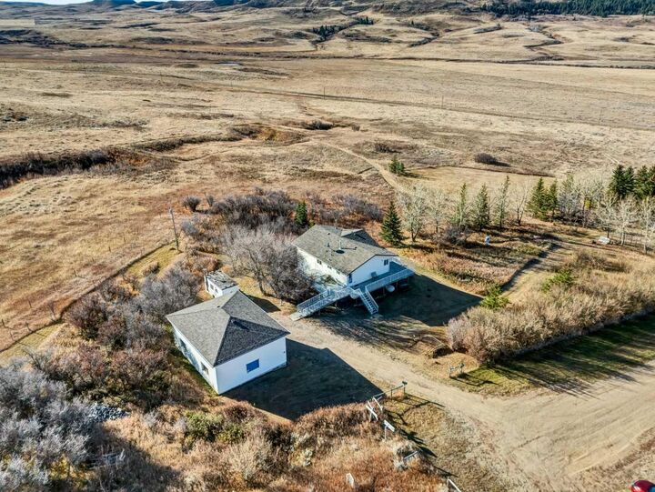 Property Photo:  3405 Township Road 74  AB T0K 1L0 