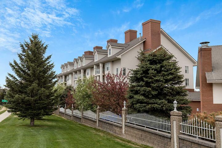 Property Photo:  29 River Ridge Drive NW 106  AB T1A 8V3 