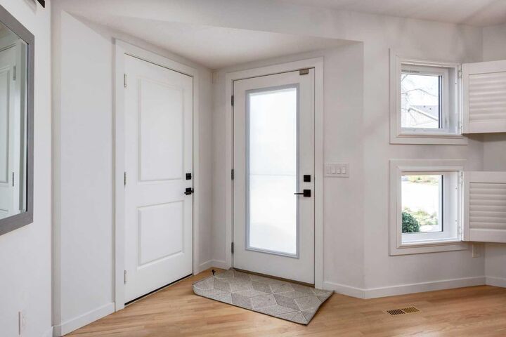 Property Photo:  81 Inglewood Point SE  AB T2G 5K7 