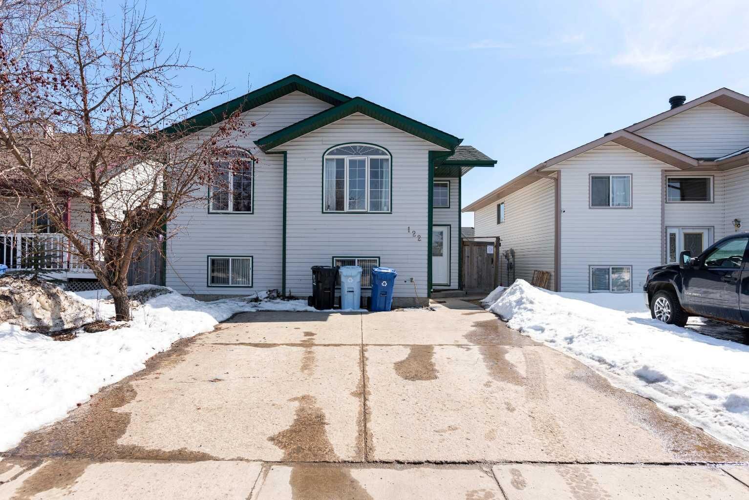 Property Photo:  122 Wolff Way  AB T9H 5G6 