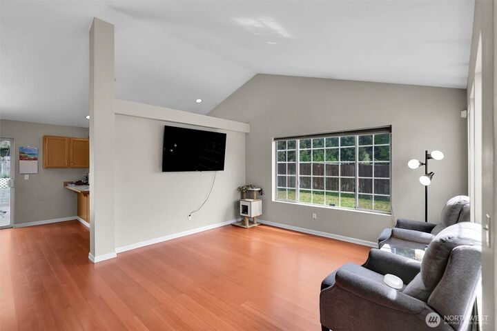 Property Photo:  3909  212th Street Ct E  WA 98387 