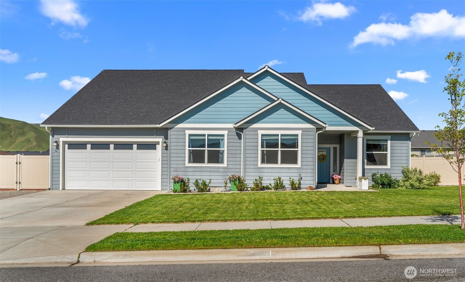 Property Photo:  36  Starlight Avenue  WA 98801 