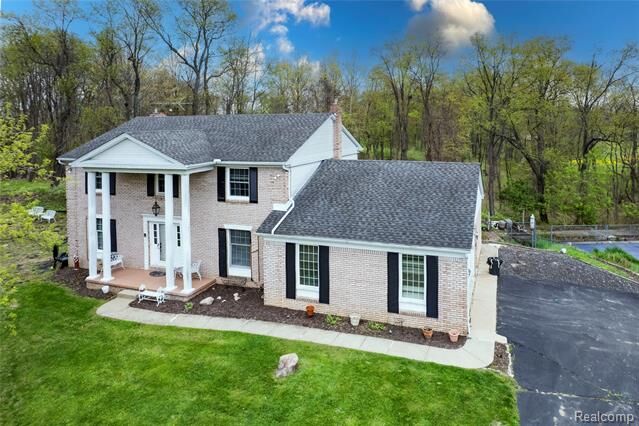 Property Photo:  2235 Stonewall Drive  MI 48462 