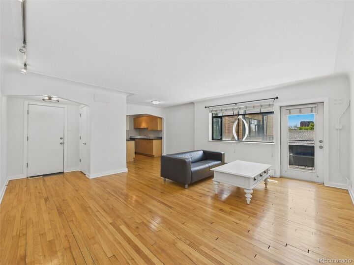 Property Photo:  636 N Washington Street 205  CO 80203 