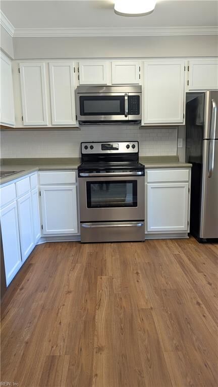 Property Photo:  9 Riverview Ct  VA 23434 