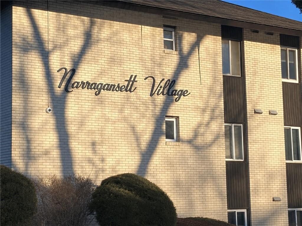 Property Photo:  400 Narragansett Parkway Nb1  RI 02888 